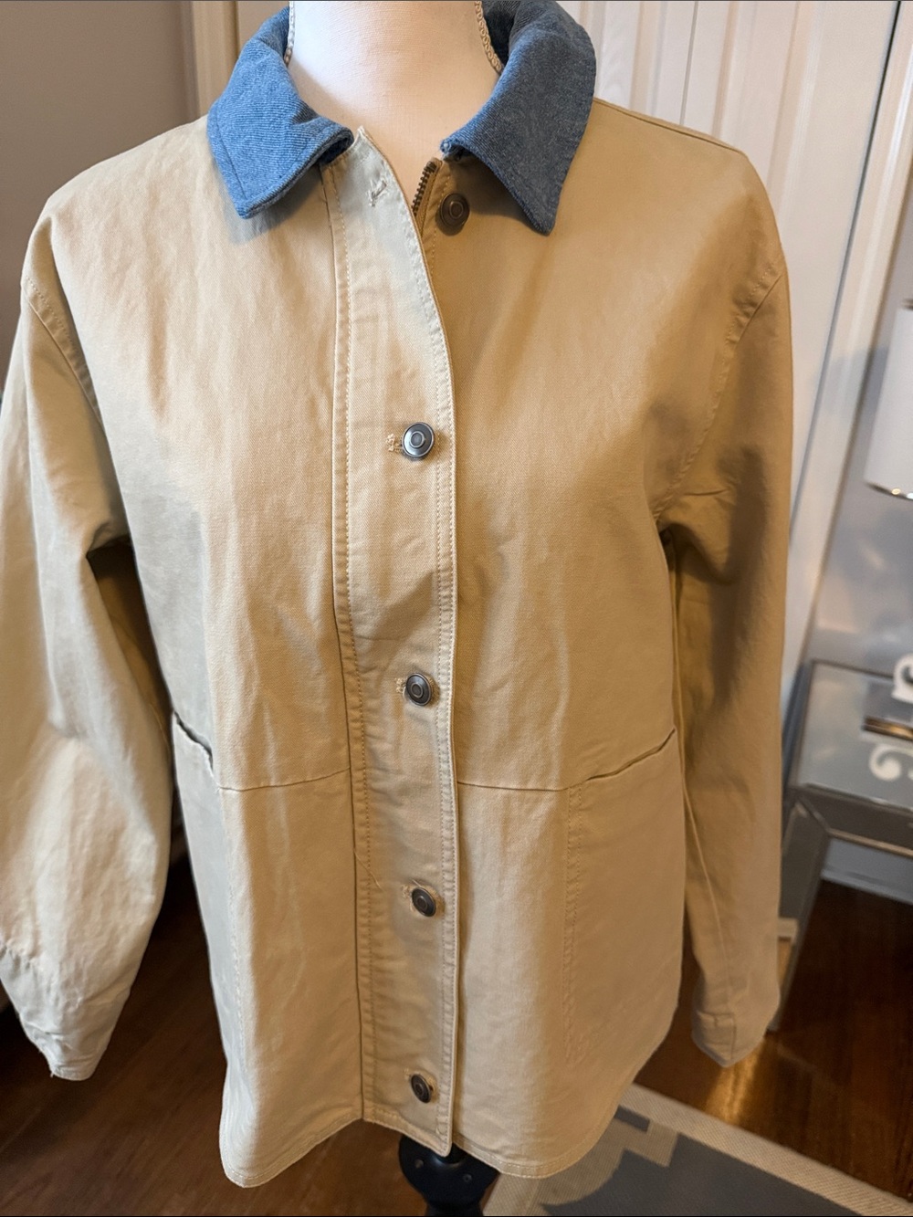 Thread & Supply Tan Barn Jacket w/ Blue Collar Small Trending NWT ❤️